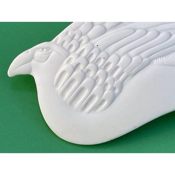 Vintage 1980s Laurel Burch Snow Dove Bird Brooch Resin - Picture 7 of 10